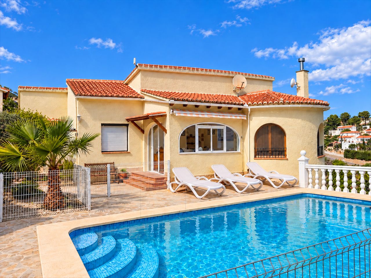 house en benitachell · cumbre-del-sol 449000€